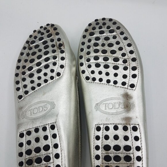 Tod's Gommino Driving Loafers Womens 37.5 Silver Metallic Leather Penny Loafers - Picture 9 of 12